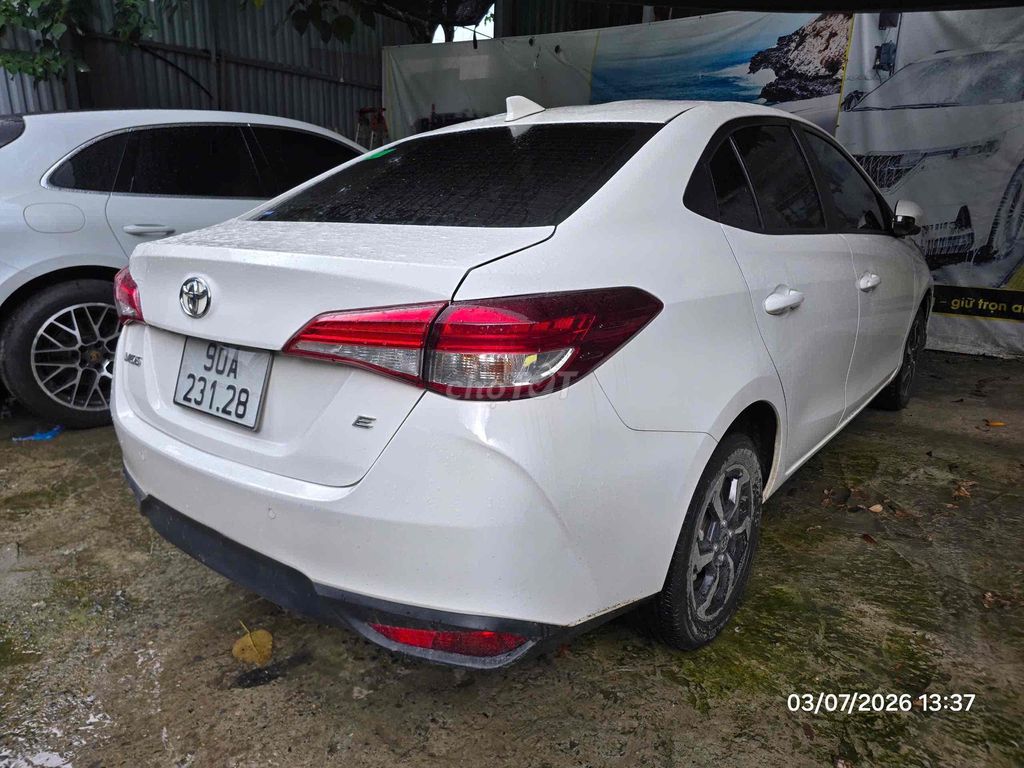 Toyota Vios E CVT - ảnh 3