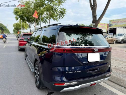 Kia Carnival Premium 2.2D 2021 - ảnh 2