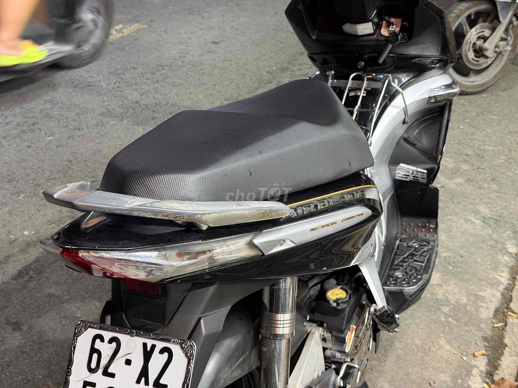 Honda Air Blade 2010 - ảnh 2