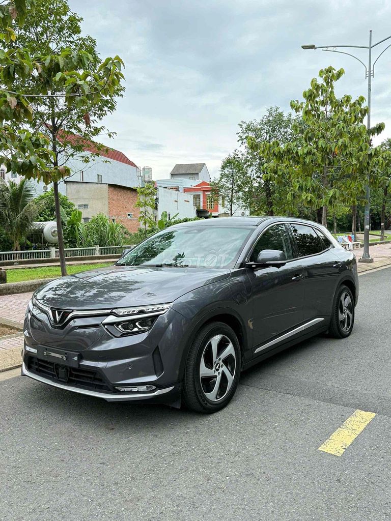 VinFast VF8 Eco 2023 - ảnh 2