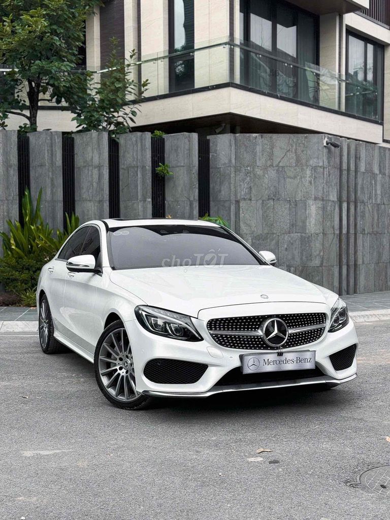 Mercedes-Benz 2017 - ảnh 1
