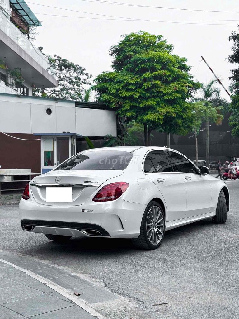 Mercedes-Benz 2017 - ảnh 2