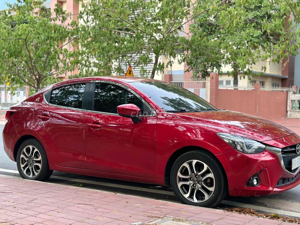 Mazda 2 - ảnh 1