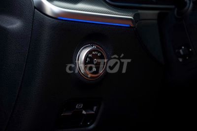 Mercedes-Benz 2025 - ảnh 3