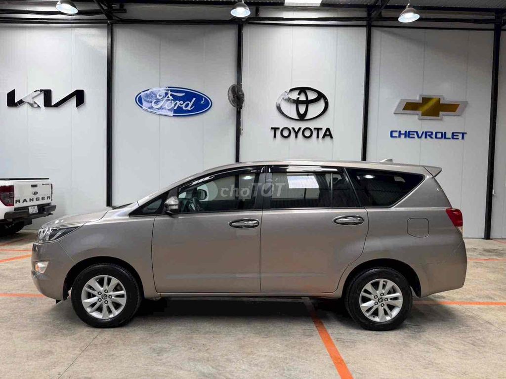 Toyota Innova 2017 - ảnh 4