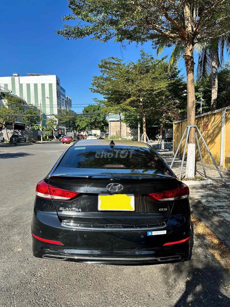 Hyundai Elantra 2019 - ảnh 2