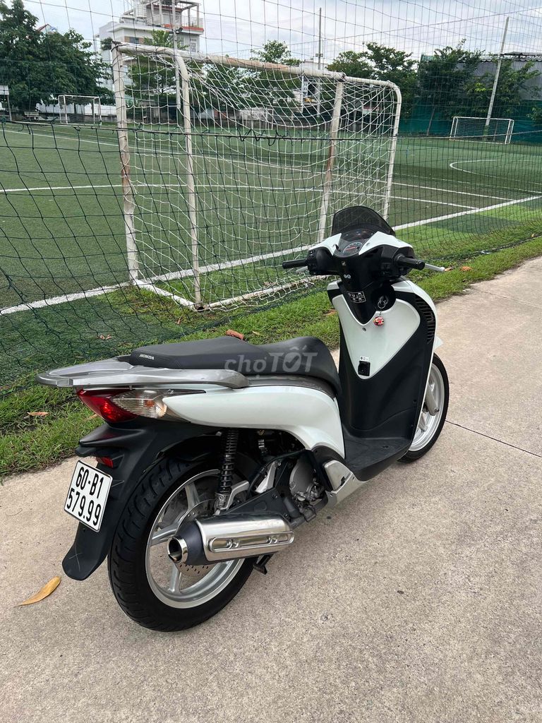 Honda SH 2012 - ảnh 3