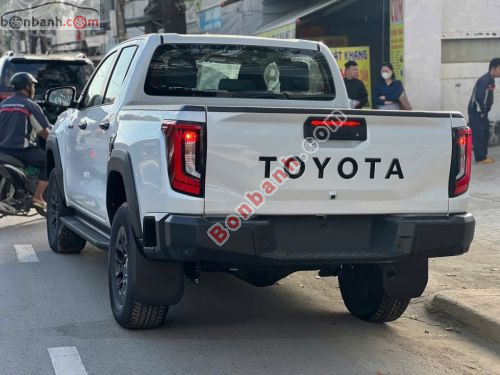 Toyota Hilux Pro 2.8L 4x2 AT 2026 - ảnh 4