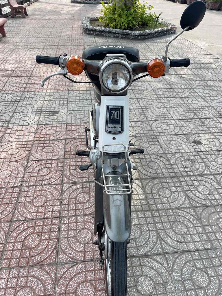 Honda Super 1980 - ảnh 2