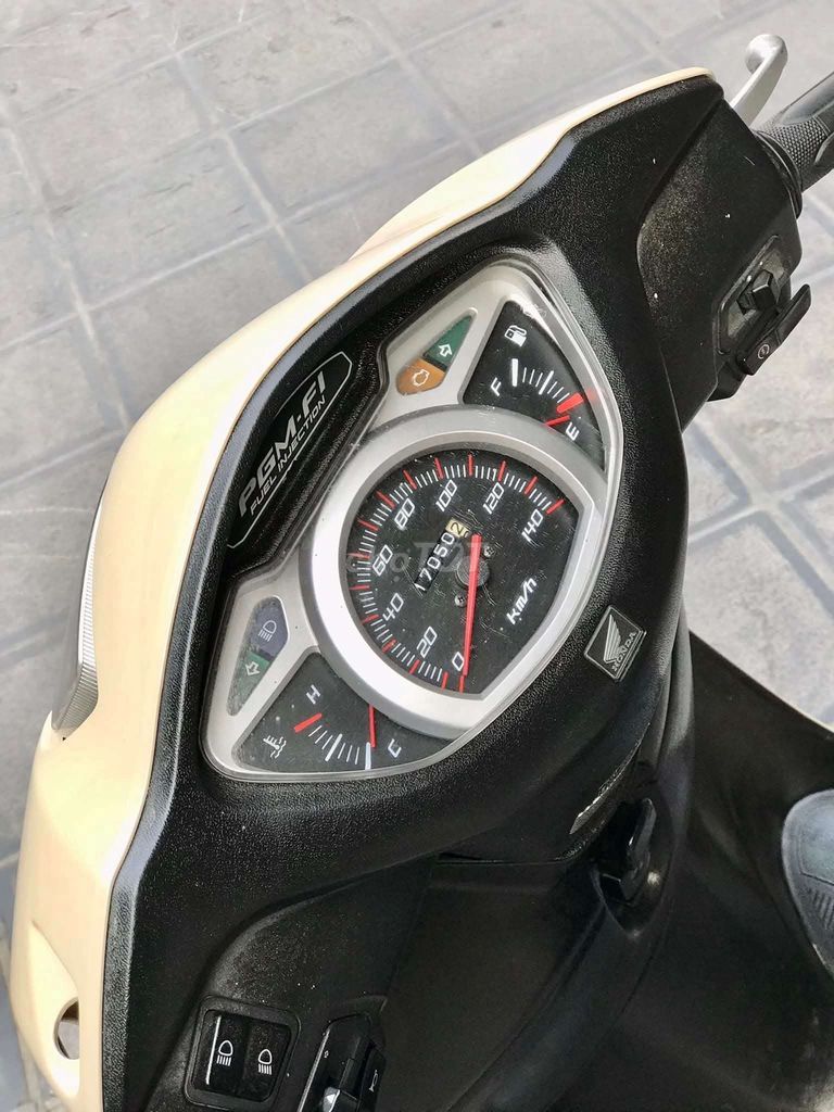 Honda Lead 2012 - ảnh 3