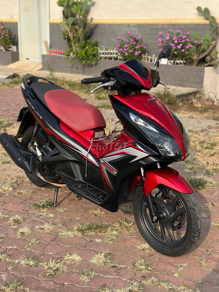 Honda Air Blade 2015 - ảnh 2