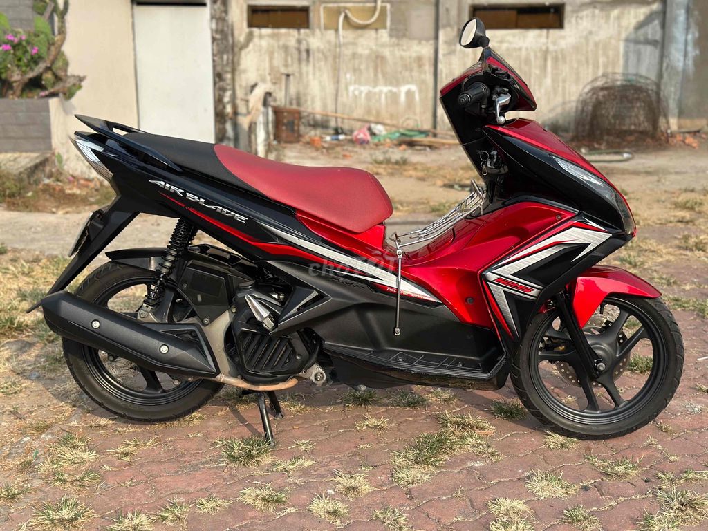 Honda Air Blade 2015 - ảnh 3