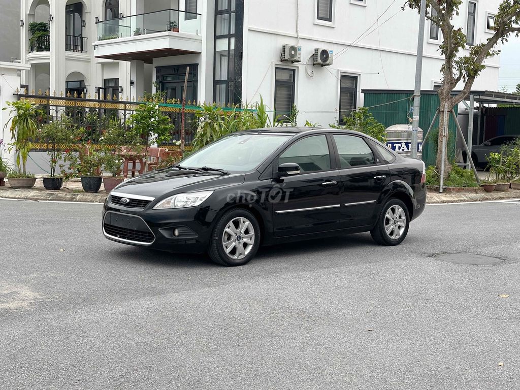 Ford Focus 2011 - ảnh 1