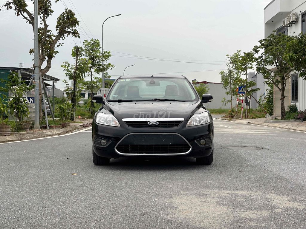 Ford Focus 2011 - ảnh 3