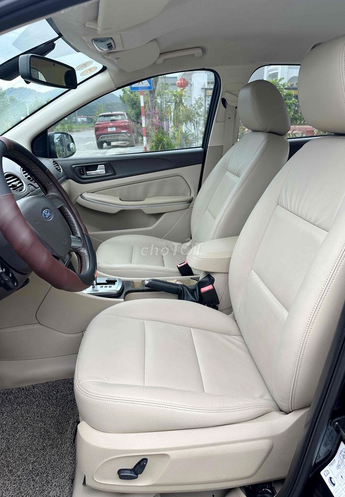 Ford Focus 2011 - ảnh 4