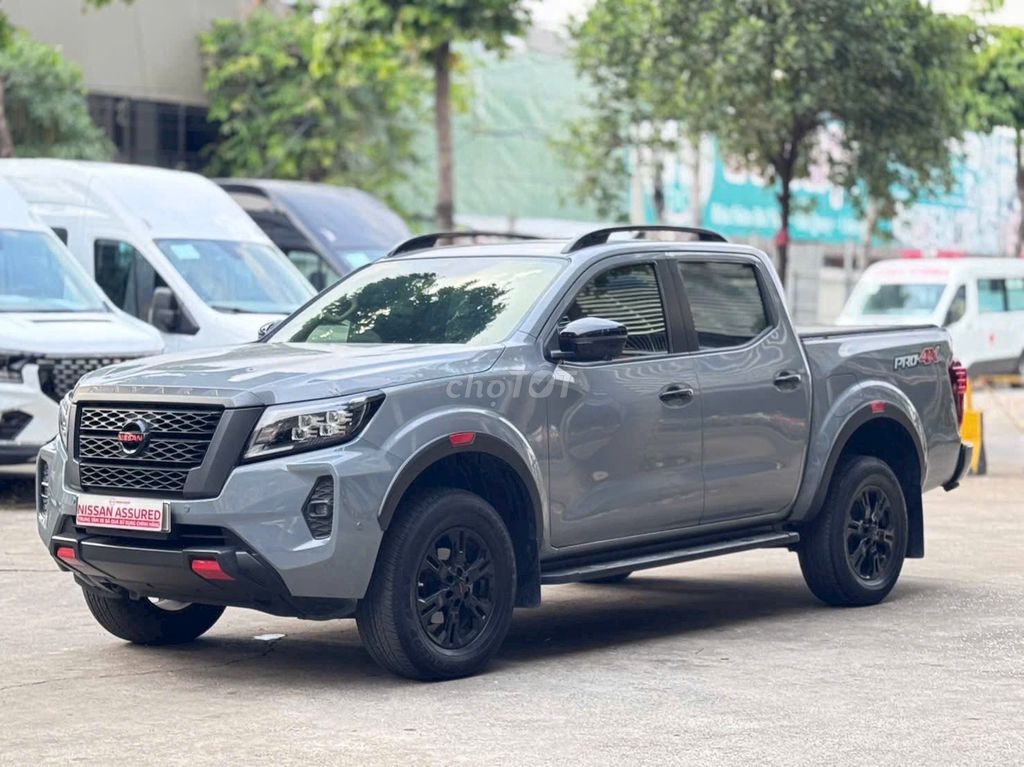 Nissan Navara 2021 - ảnh 1