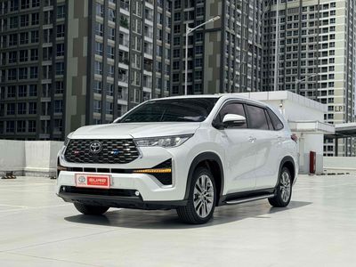 Toyota Innova Cross 2023 - ảnh 1