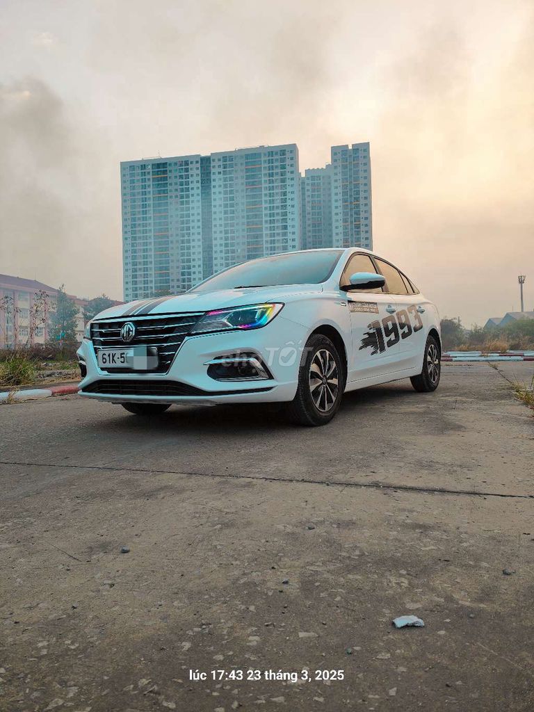 MG MG5 - ảnh 1