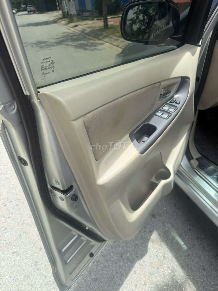Toyota Innova 2014 - ảnh 4