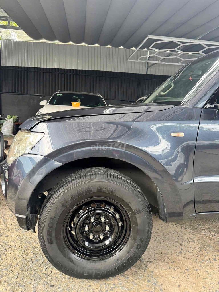 Mitsubishi Pajero 2008 - ảnh 3