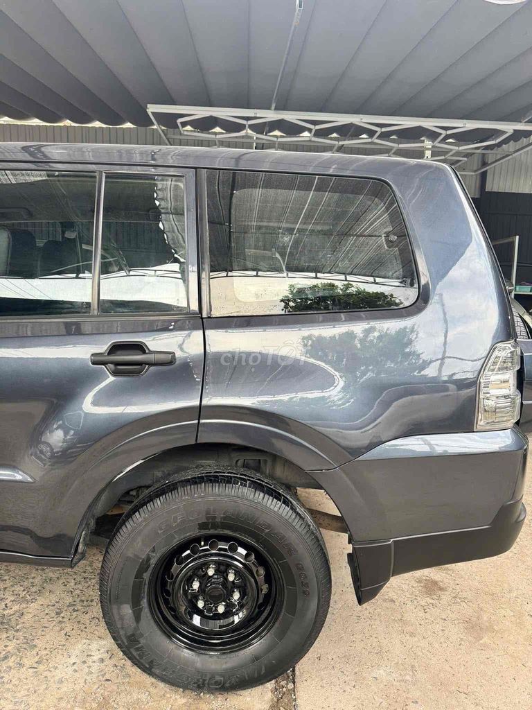 Mitsubishi Pajero 2008 - ảnh 4