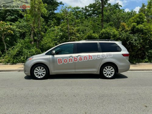 Toyota Sienna Limited 3.5 2017 - ảnh 2