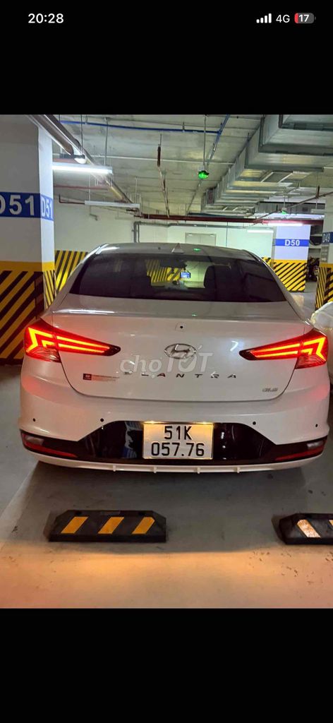 Hyundai Elantra 2021 - ảnh 2