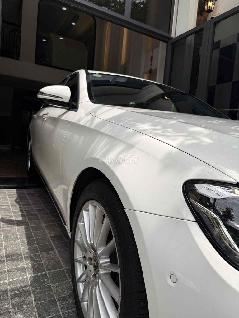 Mercedes-Benz 2021 - ảnh 2