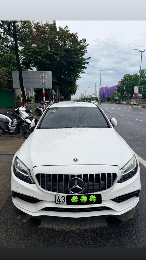 Mercedes-Benz 2019 - ảnh 1