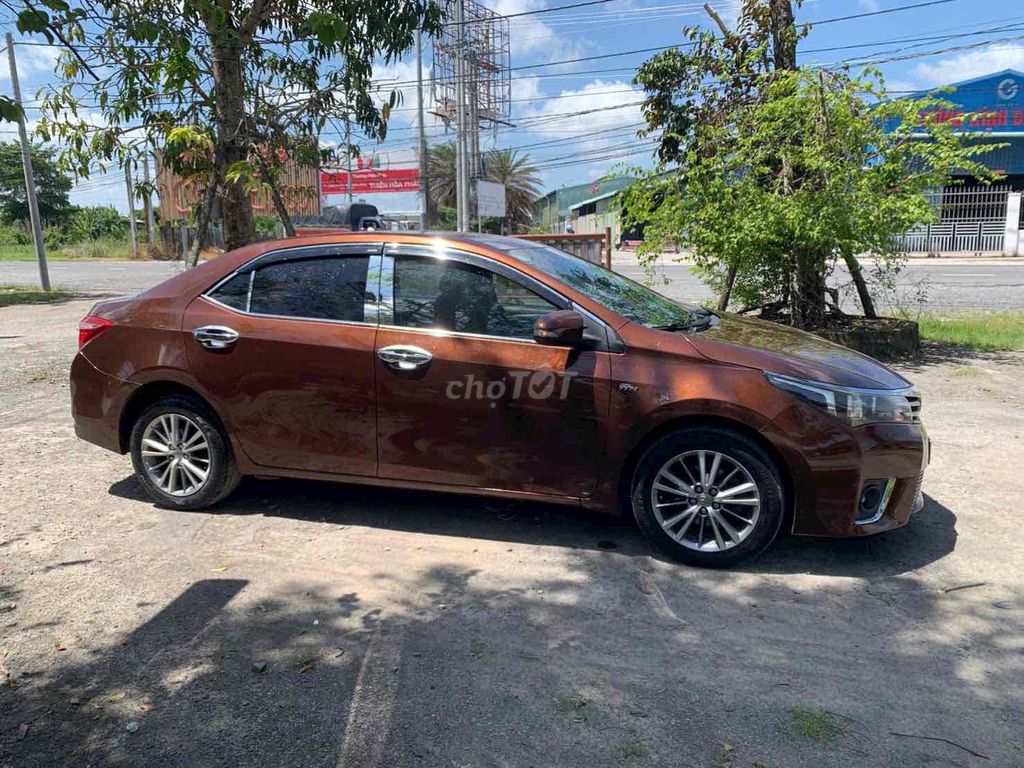 Toyota Corolla Altis 2015 - ảnh 4