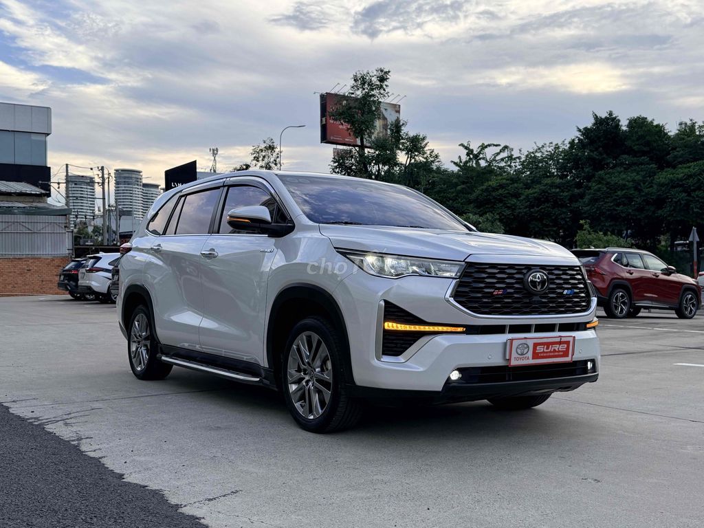 Toyota Innova Cross 2023 - ảnh 3