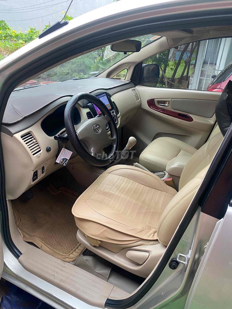 Toyota Innova 2006 - ảnh 2