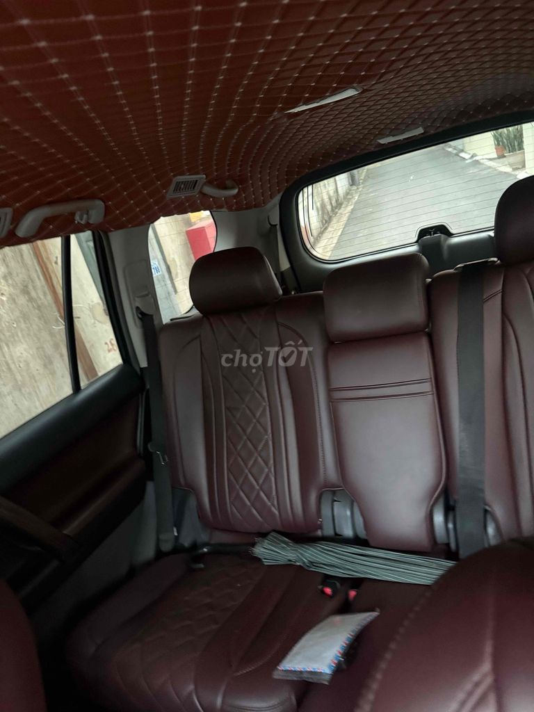 Toyota Land Cruiser Prado - ảnh 2