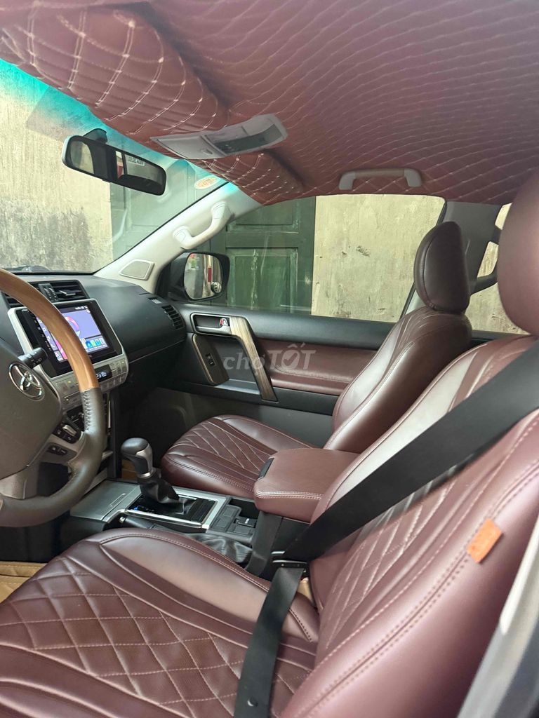 Toyota Land Cruiser Prado - ảnh 4