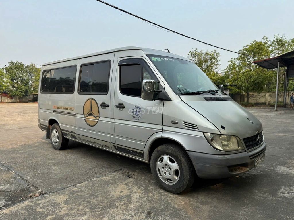 Mercedes-Benz Sprinter 2010 - ảnh 2