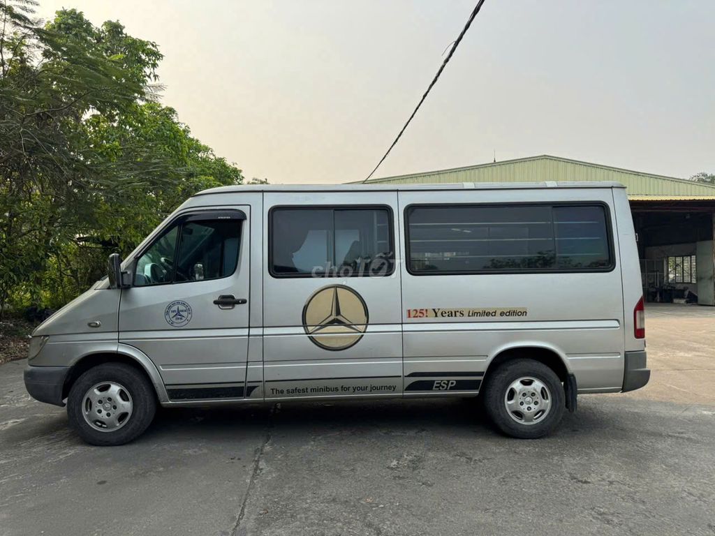 Mercedes-Benz Sprinter 2010 - ảnh 4
