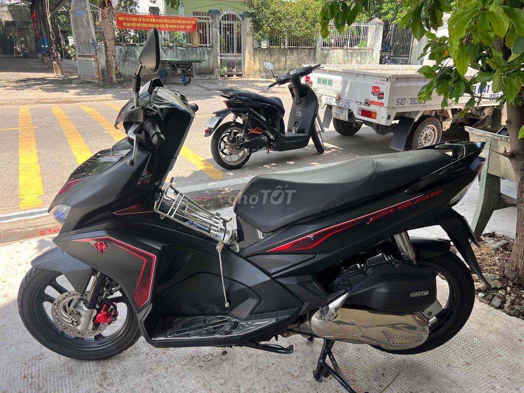 Honda Air Blade 2018 - ảnh 3