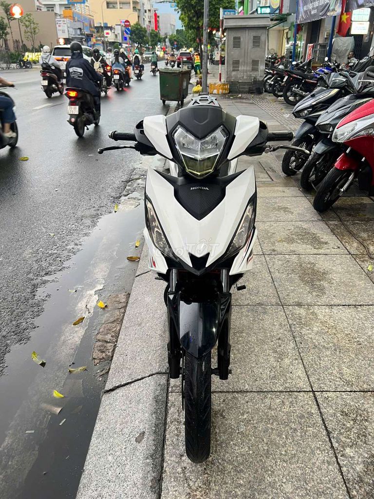 Honda Winner 2018 - ảnh 1
