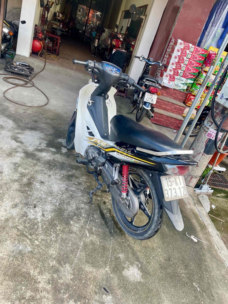 Yamaha Sirius 2016 - ảnh 3