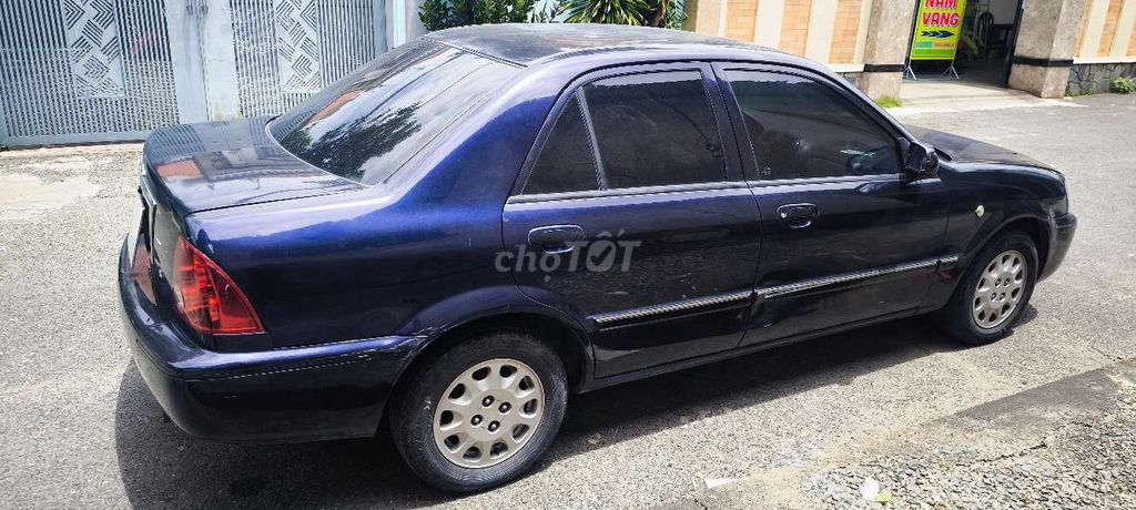 Ford Laser - ảnh 3