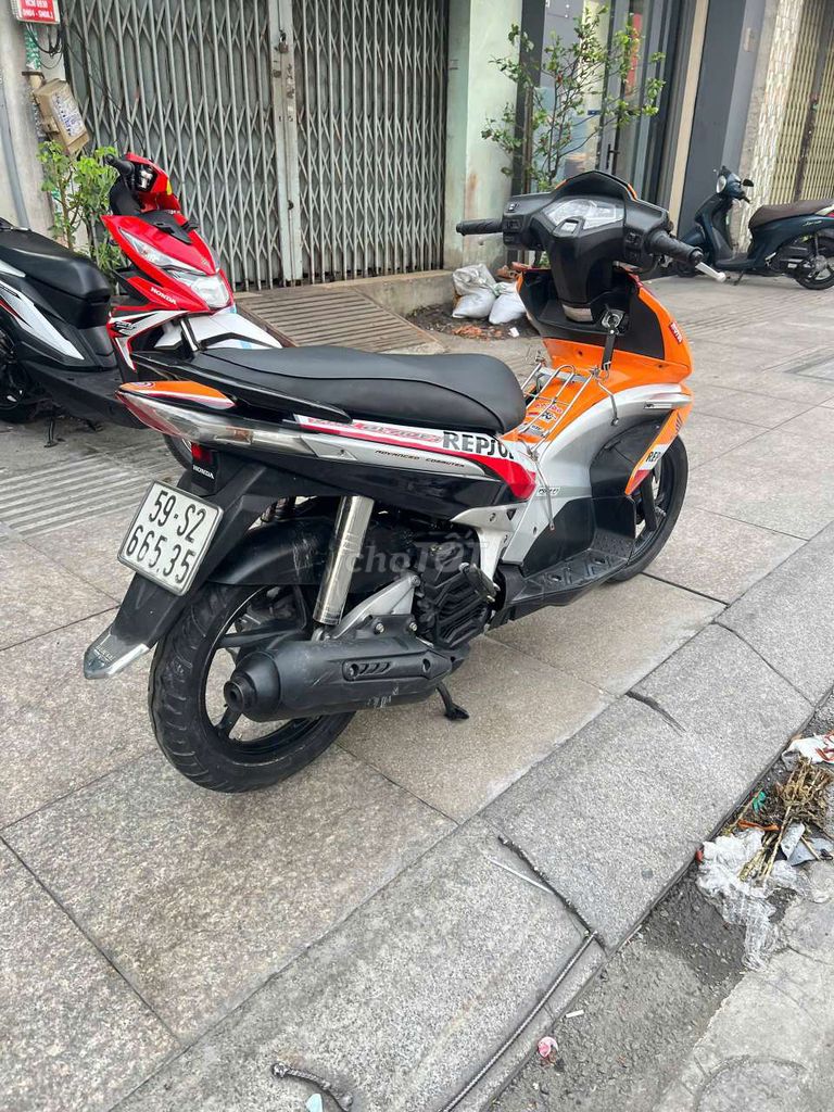 Honda Air Blade 2012 - ảnh 3