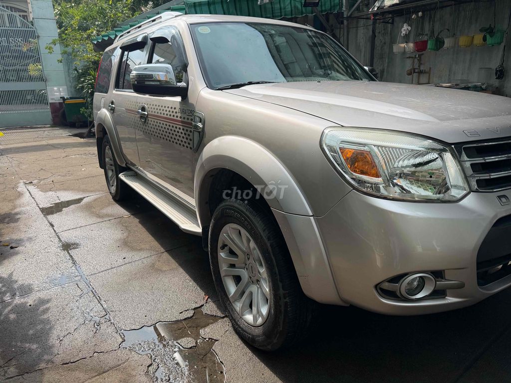 Ford Everest 2015 - ảnh 1