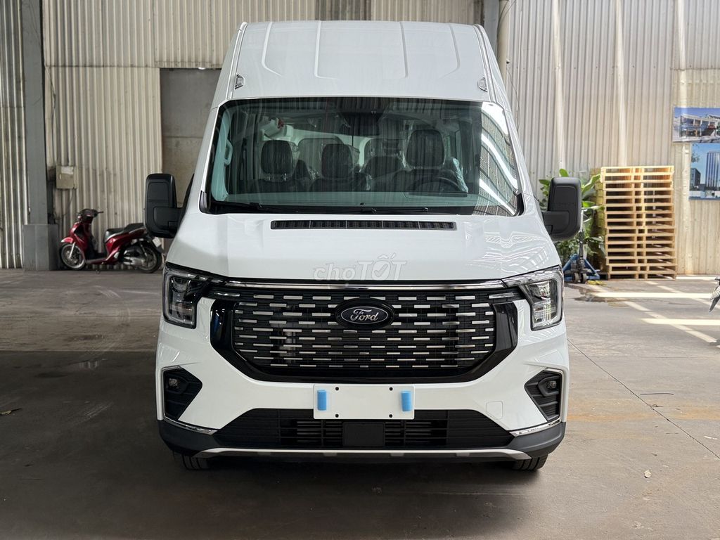 Ford Transit Premium 2025 - ảnh 1