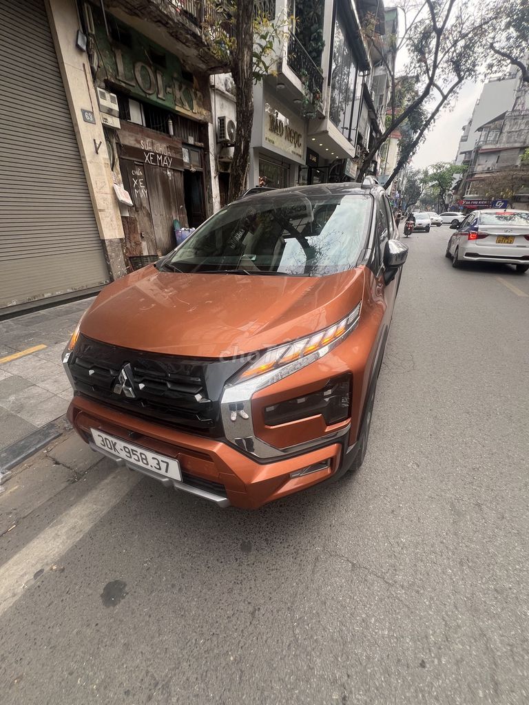 Mitsubishi Xpander Cross 2023 - ảnh 1