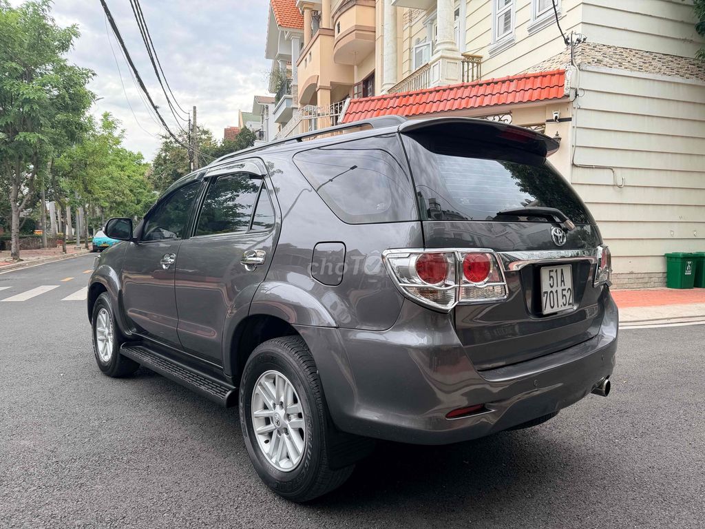 Toyota Fortuner 2014 - ảnh 4