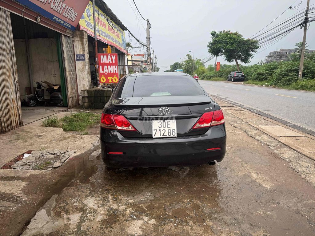 Toyota Camry 2.4G - ảnh 3