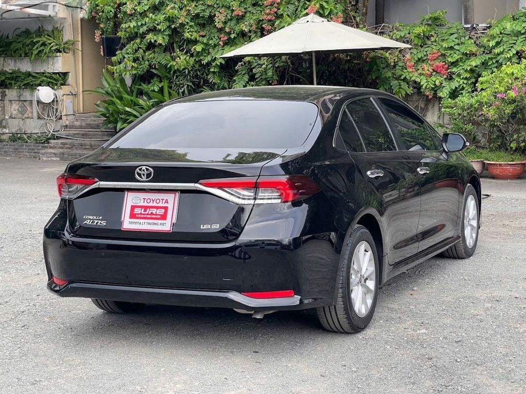 Toyota Corolla Altis 2022 - ảnh 4