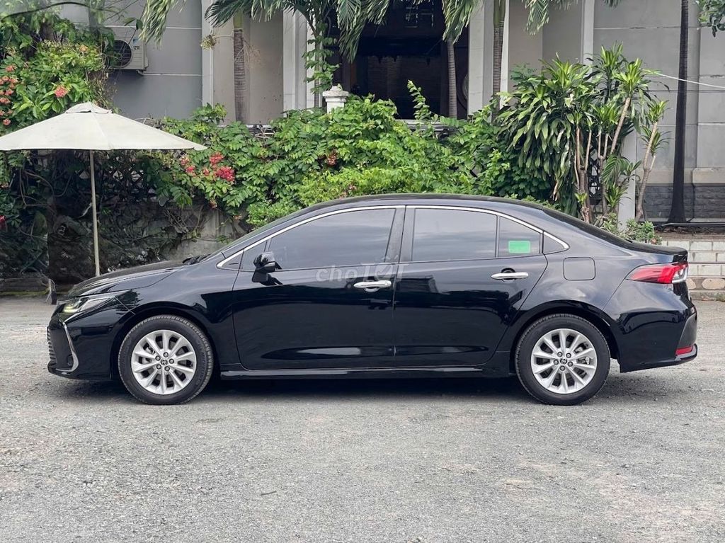 Toyota Corolla Altis 2022 - ảnh 5