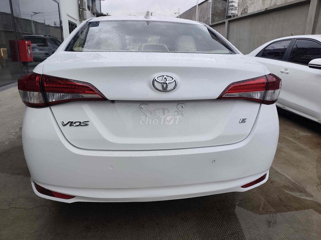 Toyota Vios E CVT 2022 - ảnh 3