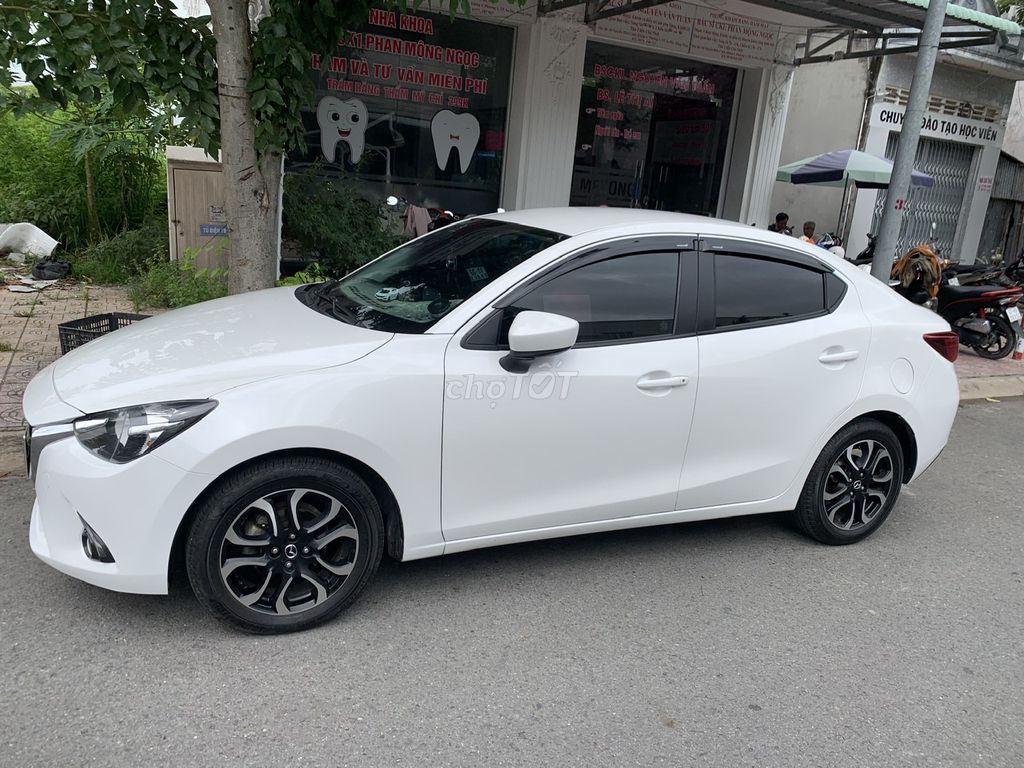 Mazda 2017 - ảnh 2
